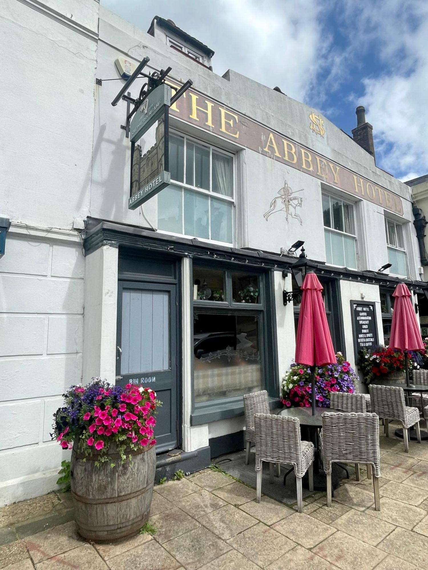 The Abbey Hotel Battle Exteriör bild